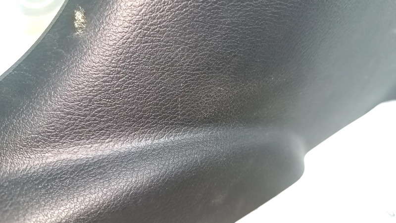 Накладка центральной стойки нижняя левая Nissan Maxima A36 16-23 черная, царапины