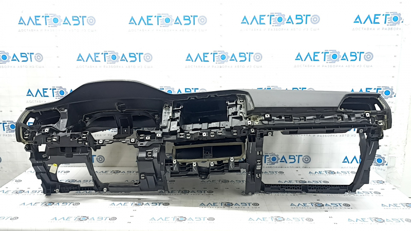 Торпедо передняя панель с AIRBAG VW Jetta 19-26 черная, ржавый пиропатрон