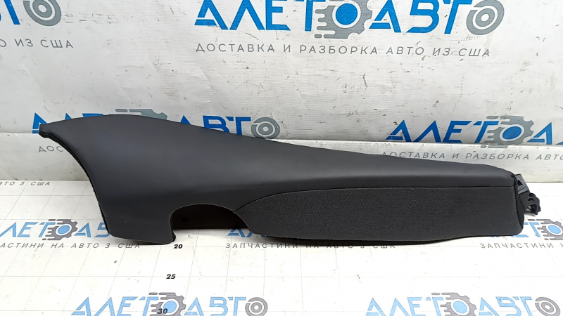 Боковушка 2-го ряда сидений правая Audi E-Tron 19-23 кожа черная