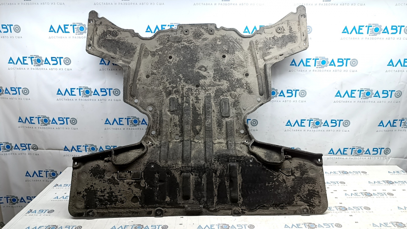 Защита заднего подрамника Audi E-Tron 19-23 трещины, потерта