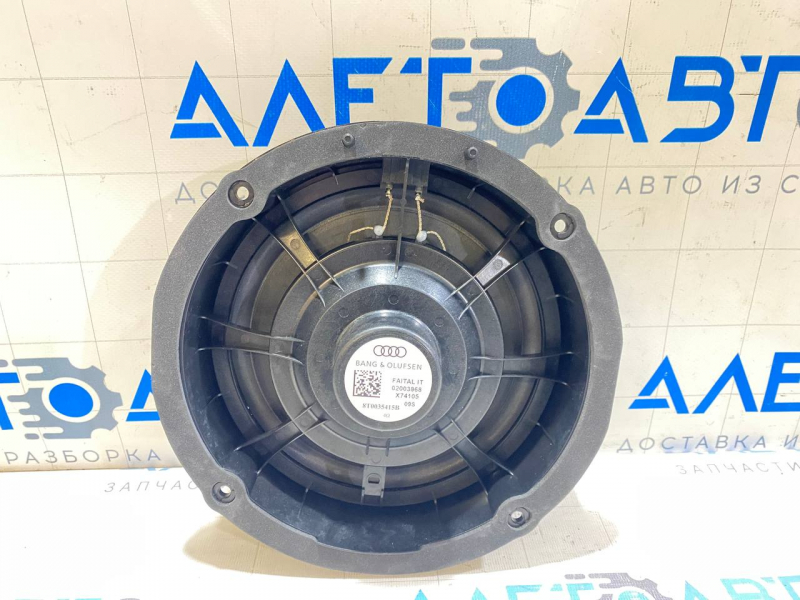 Динамик дверной передний левый Audi A4 B8 08-16 BANG & OLUFSEN