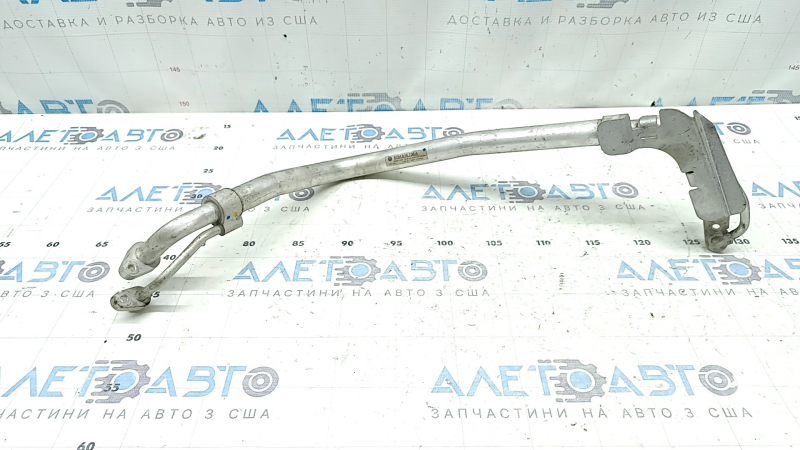 Трубка кондиционера печка-конденсер первая VW Jetta 19-26 R1234yf