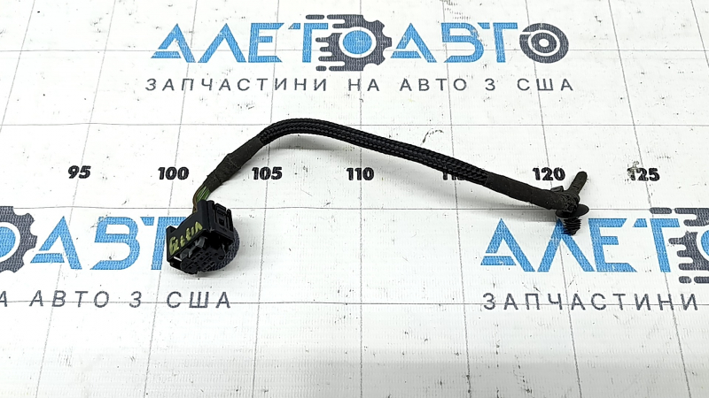 Фишка датчика слепых зон BSM правая Mercedes A-class V177 19-22 5 пинов