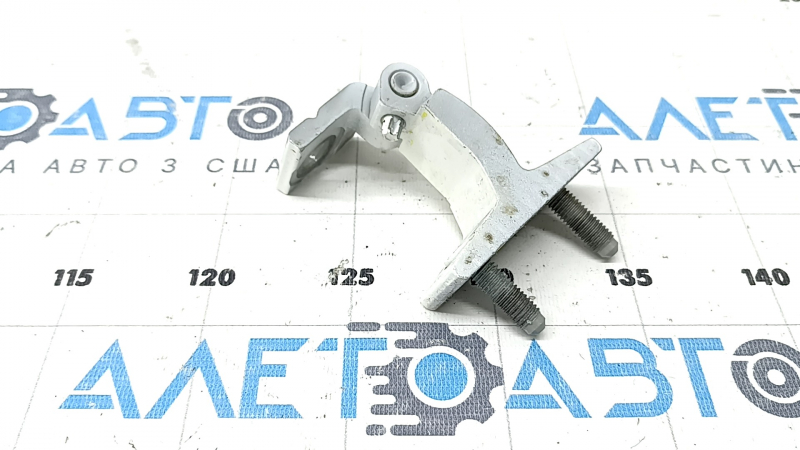 Петля двери нижняя передняя правая Mercedes A-class V177 19-22