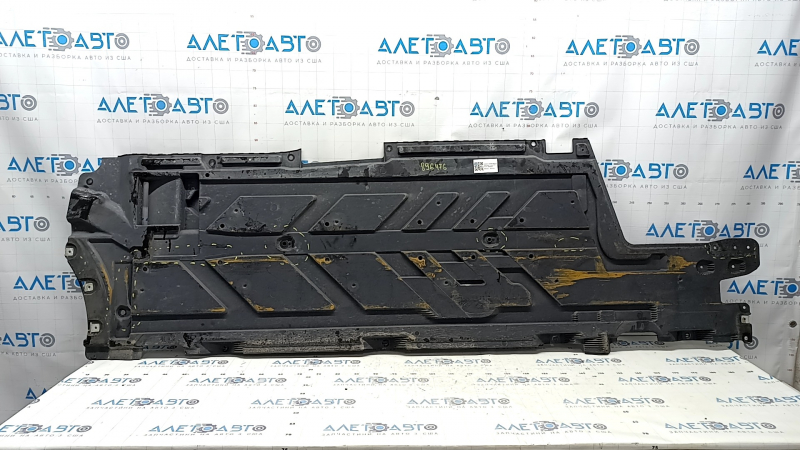 Защита днища правая Mercedes A-class V177 19-22 трещины