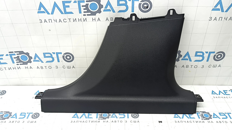 Накладка центральной стойки нижняя правая для Mercedes A-class V177 2019-2022, черная, снаружи в хорошем состоянии