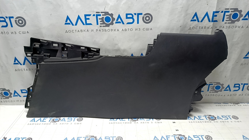 Накладка центральной консоли левая Mazda CX-9 16-23 черная, царапины