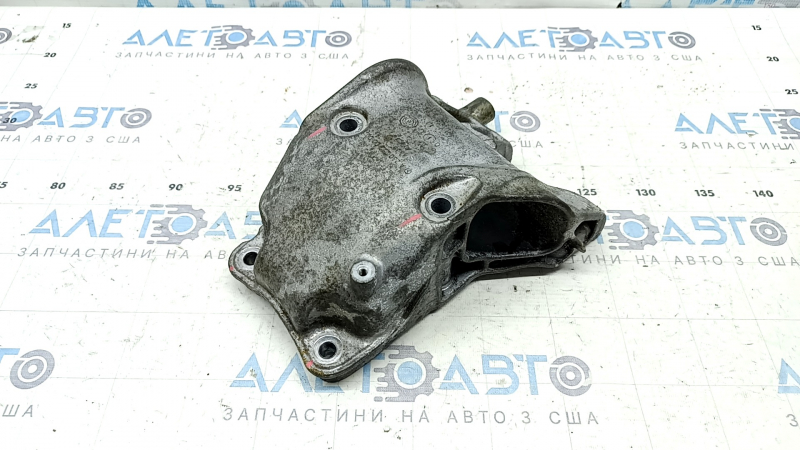 Кронштейн полуоси передний правый Mercedes A-class V177 19-22 M260