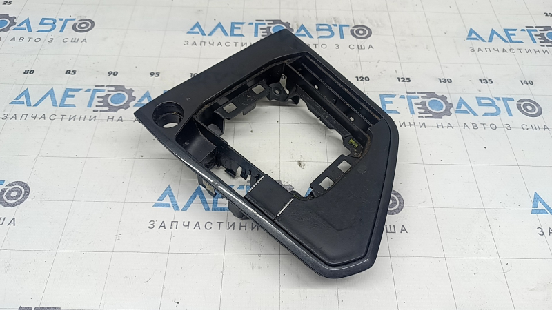 Накладка шифтера КПП VW Tiguan 18-24 под кнопку Start-Stop, графит, с накладкой, царапины