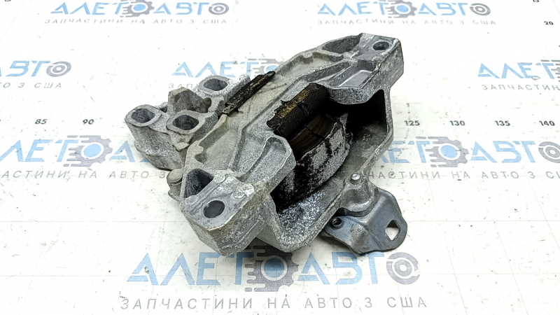 Подушка двигателя левая Mercedes A-class V177 19-22 M260