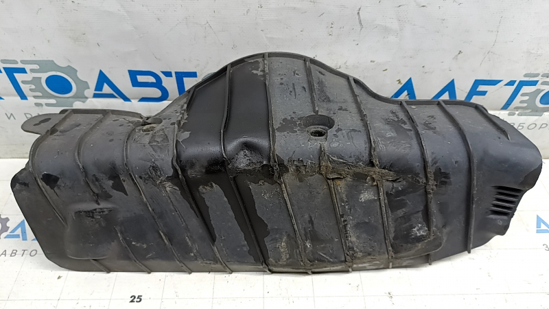 Накладка нижнего рычага под пружину задняя правая Audi E-Tron 19-23 потерта