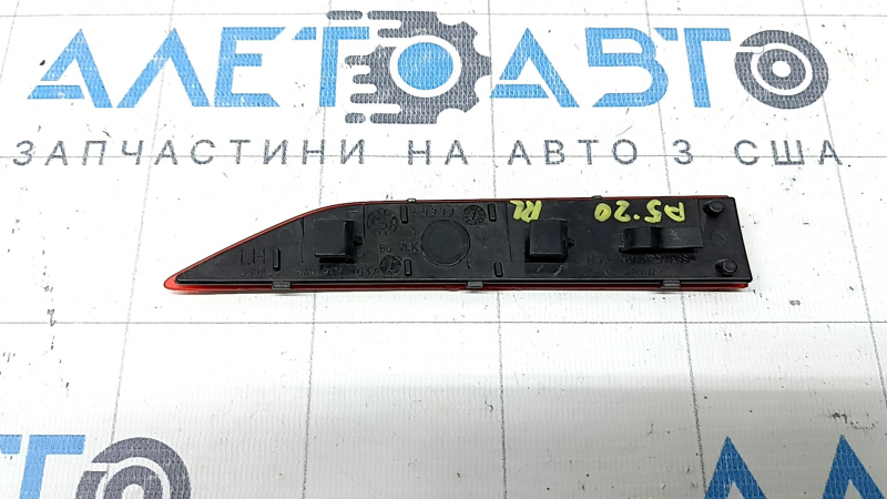 Отражатель заднего бампера внутренний левый Audi A5 F5 20-25 S-Line
