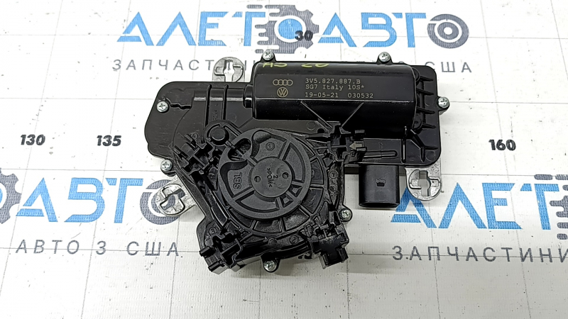 Актуатор замка двери багажника Audi A5 F5 18-25