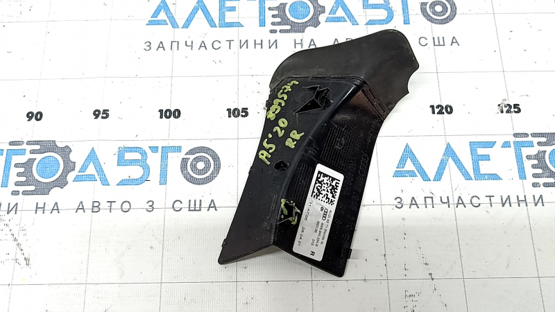 Накладка фонаря внешнего правая Audi A5 F5 20-25 5D сломана направляющая