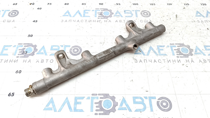 Топливная рейка Audi A5 F5 21-25 MHEV без датчика
