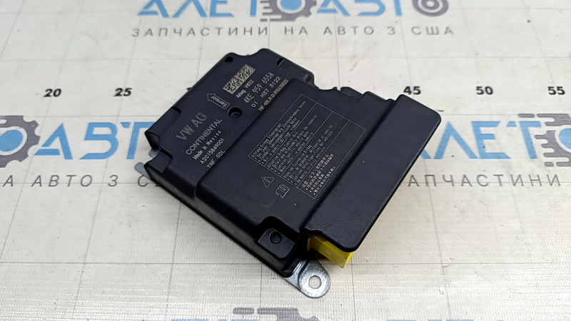 Модуль srs airbag компьютер подушек безопасности Audi E-Tron 19-23