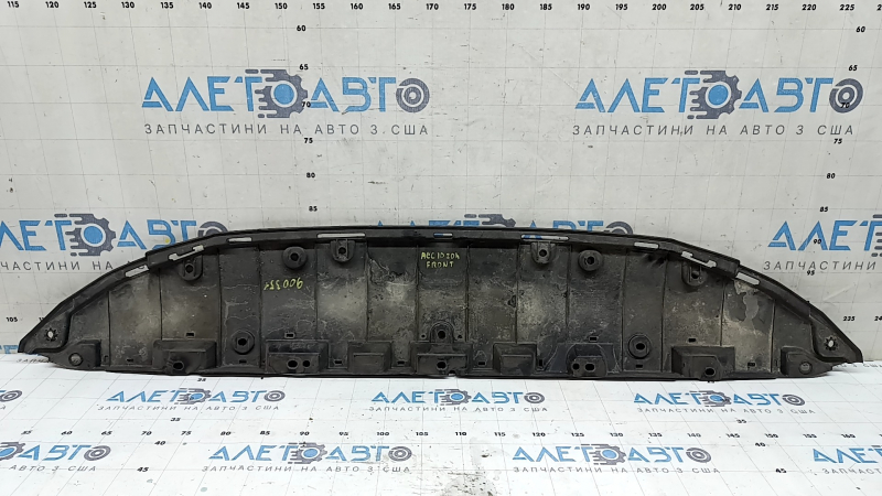 Защита переднего бампера Honda Accord 18-20 hybrid, затерта