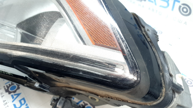 Фара передняя правая в сборе Audi Q5 8R 13-17 рест, ксенон, песок, паутинка, под полировку, царапинки