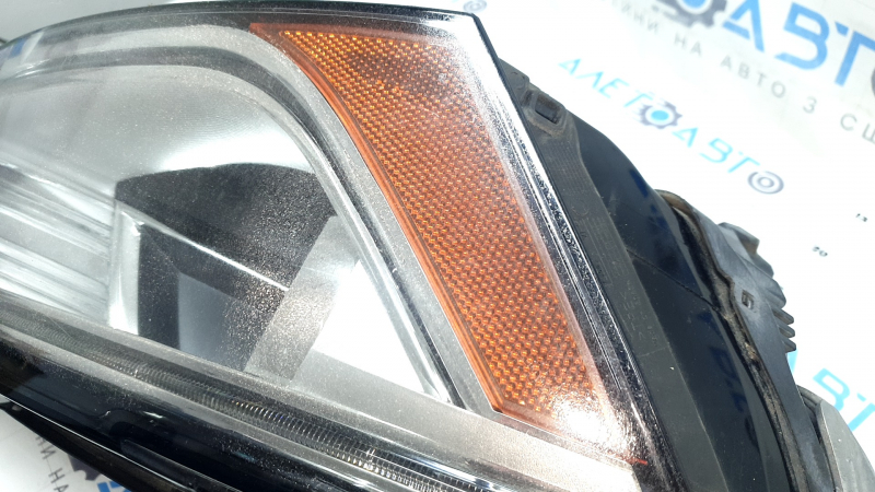 Фара передняя правая в сборе Audi Q5 8R 13-17 рест, ксенон, песок, паутинка, под полировку, царапинки