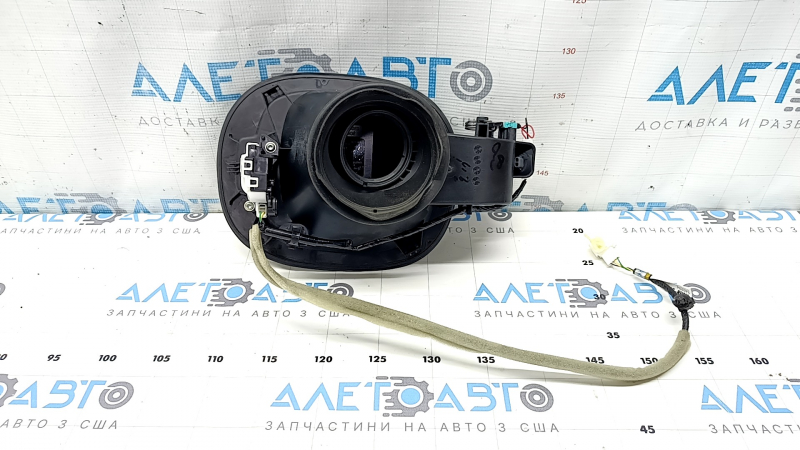 Корпус лючка бензобака Mazda CX-90 24-26 PHEV с замком, датчиком и проводкой
