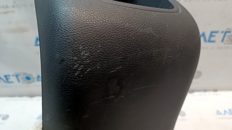 Накладка центральной консоли задняя Chrysler 200 15-17 черная, с карманом, царапины