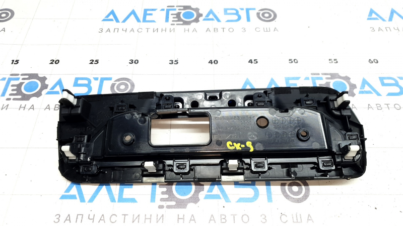 Накладка передней панели Mazda CX-9 16-20 под монитор, с заглушкой, черная