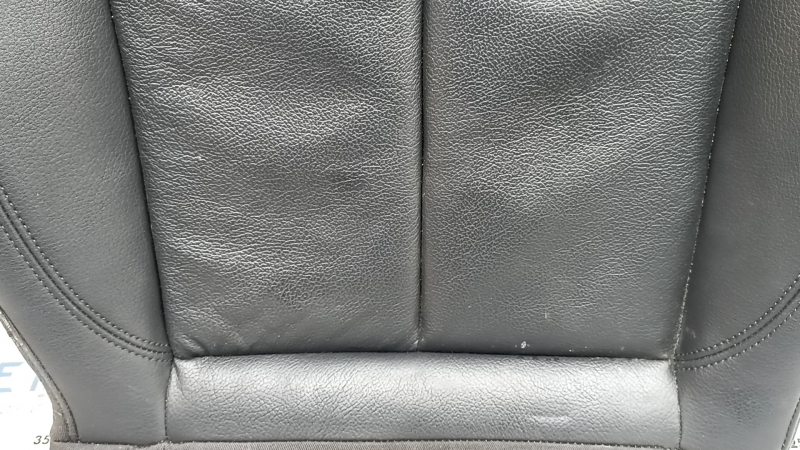 Обшивка подушки пассажирского сиденья Audi A3 8V 15-20 4d, 5d кожа черная, подогрев, замята, надорвано крепление