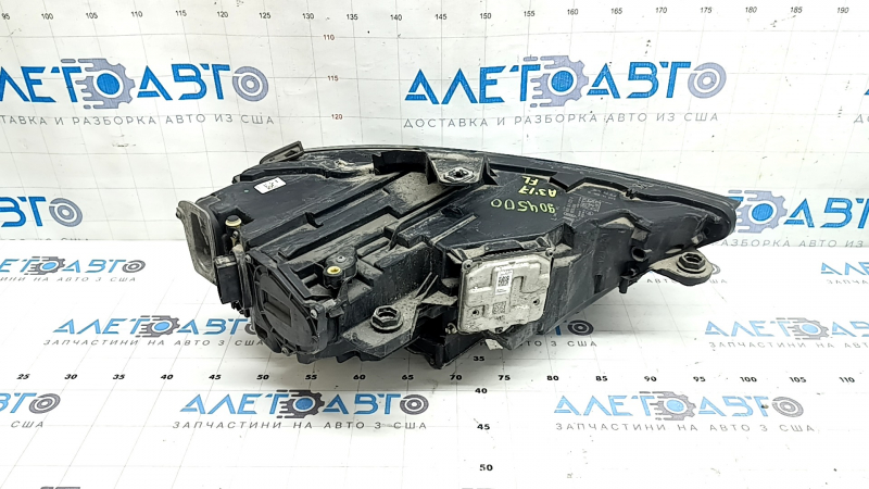 Фара передняя левая в сборе Audi A3 8V 17-20 LED с нижним креплением, под полировку