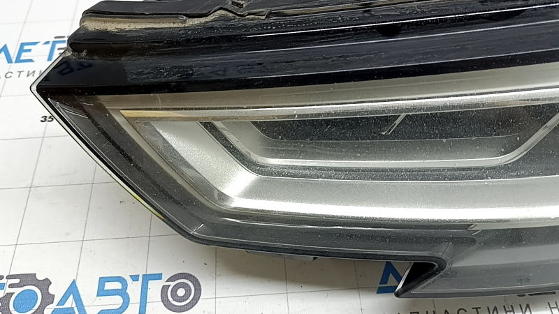 Фара передняя левая в сборе Audi A3 8V 17-20 LED с нижним креплением, под полировку