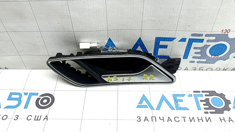 Ручка двери внутренняя задняя правая Audi A3 8V 15-20 черная, с подсветкой