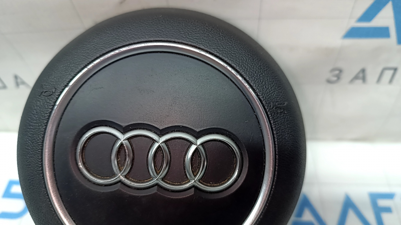 Подушка безопаности Audi A4 B9, вид с внутренней стороны, наличие признаков использования.