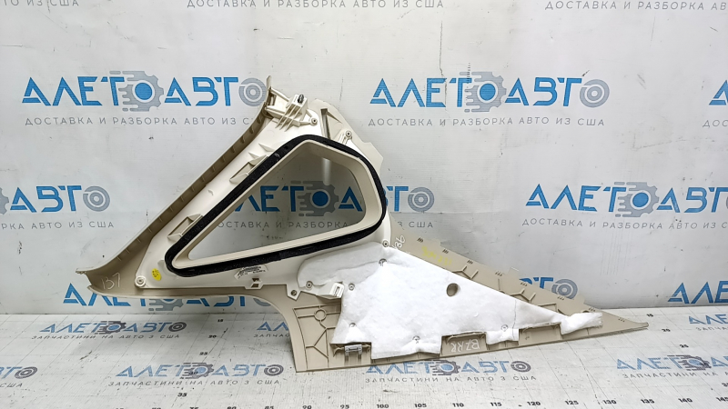 Накладка задней стойки верхняя правая VW Passat b7 12-15 USA бежевая тип 1, царапины