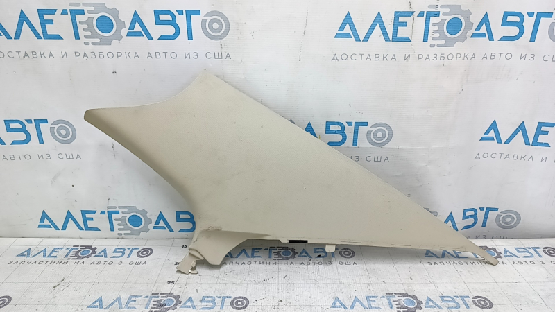 Накладка задней стойки правая VW Jetta 11-18 USA бежевая, царапины, надлом крепления