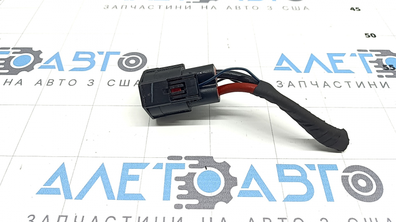 Фишка на проводку диффузора радиатора Jeep Cherokee KL 14-22 2.0 2.4 3.2 на 2 мотора