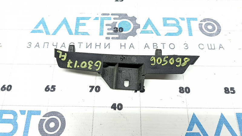 Крепление переднего бампера левое крыло BMW 5 G30 17-23 сломана направляющая