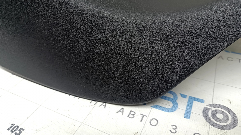 Накладка передней стойки правая нижняя BMW X7 G07 19-26 Schwarz, царапины