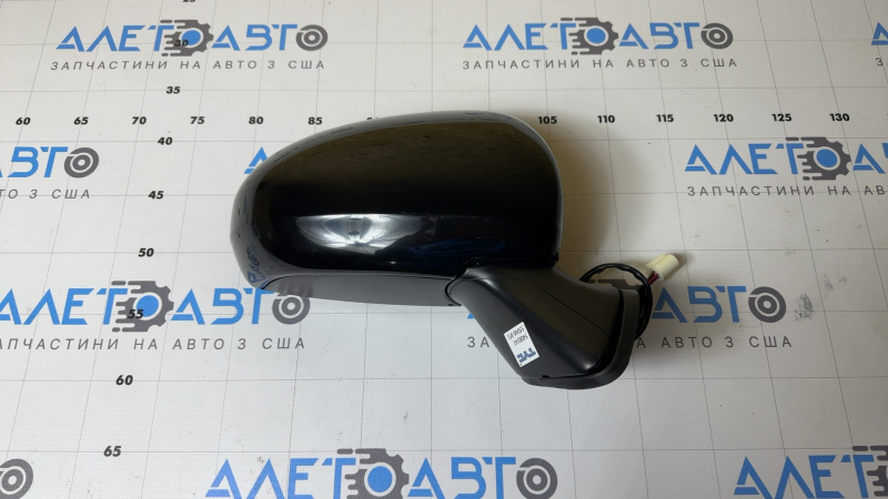 Зеркало боковое правое в сборе Toyota Prius 30 10-15