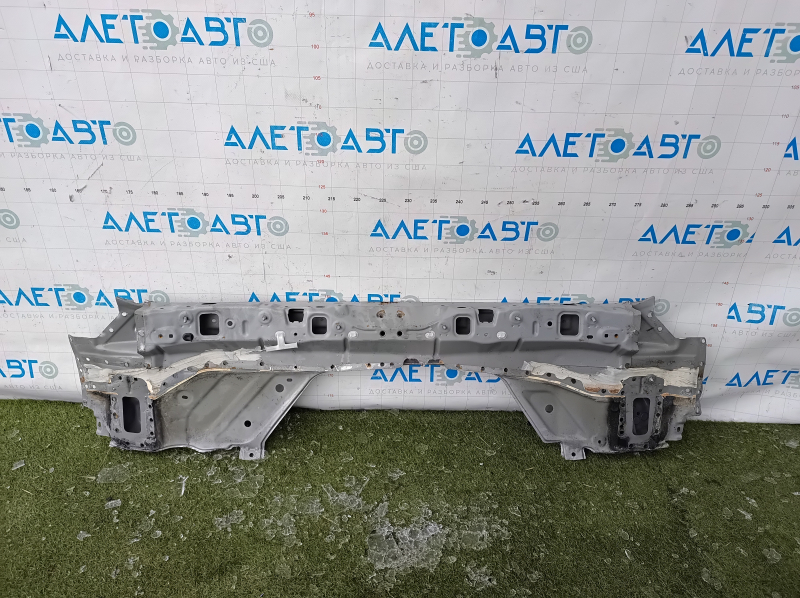 Задняя панель Lexus RX300 RX330 RX350 RX400 04-09 высверлена