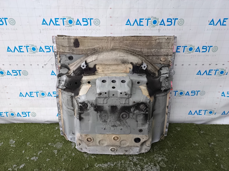 Корыто багажника Audi A5 F5 18-25 высверлено