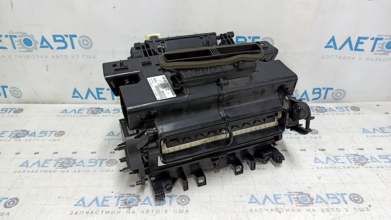 Корпус печки голый кондиционер Audi A5 F5 18-25 2 части