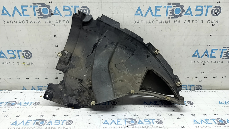 Общий вид подкрылка переднего правого для BMW X7 G07 2019-2026 урезанного фрагмента
