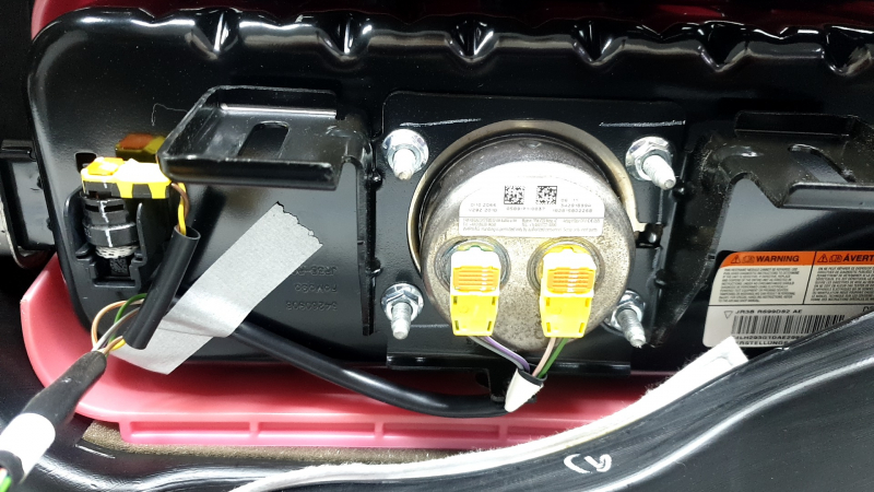 Торпедо передняя панель с AIRBAG Ford Mustang mk6 15-20 черная