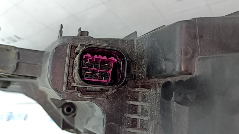 Фара передняя правая в сборе Audi Q8 19-26 LED, Matrix beam