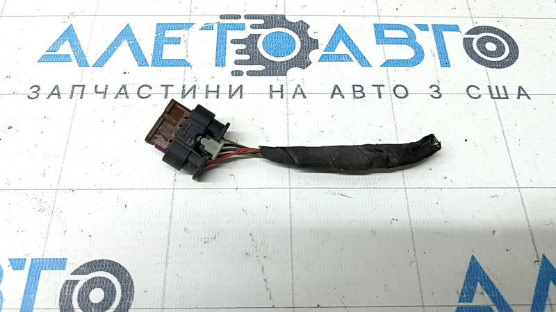 Фишка на компьютер HOMELINK Audi Q8 19-26