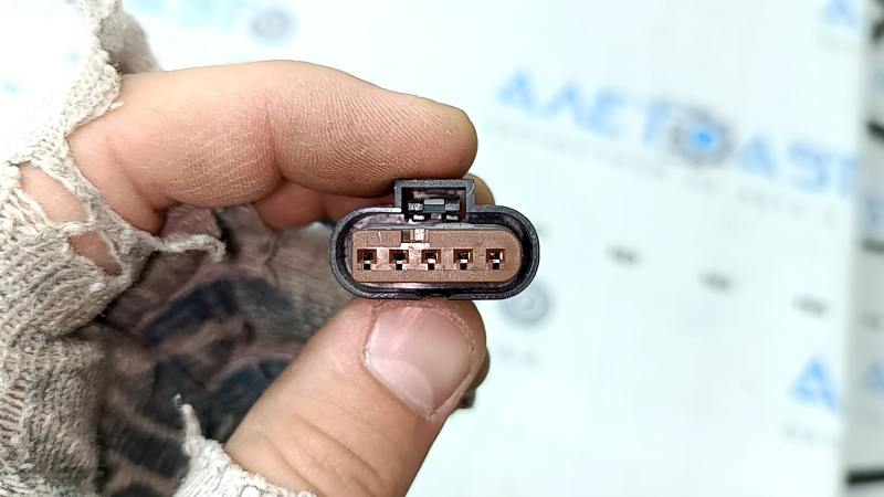 Фишка на компьютер HOMELINK Audi Q8 19-26