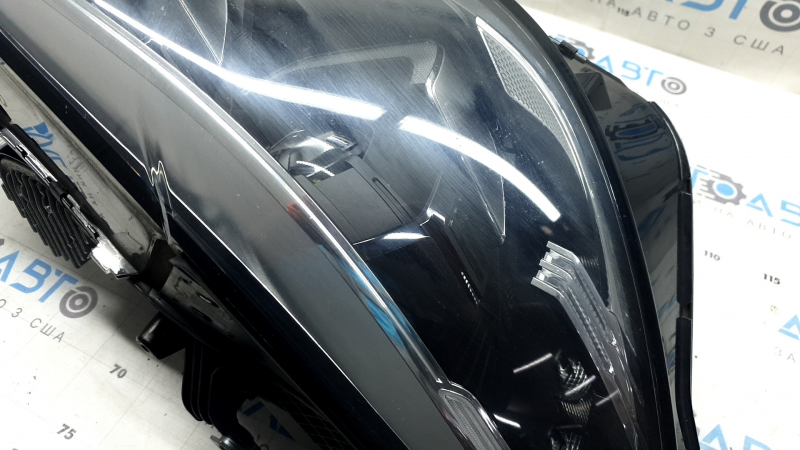 Фара передняя правая в сборе BMW X5 G05 19-23 LED, песок, царапины