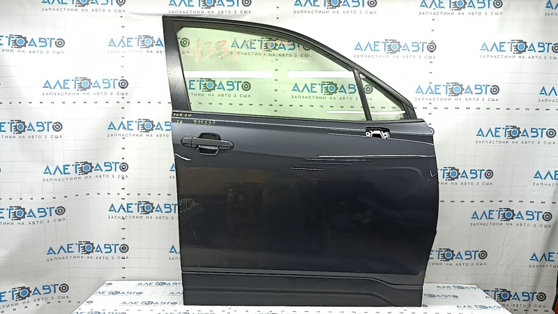 Дверь передняя правая Subaru Forester 2019-2024, вид с внешней стороны, с естественными следами эксплуатации.