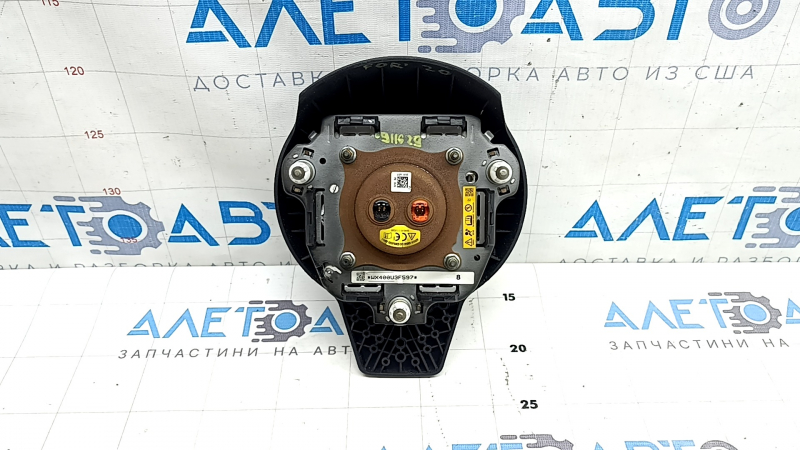 Вид на заднюю сторону подушки безопасности airbag для Subaru Forester с маркировкой.