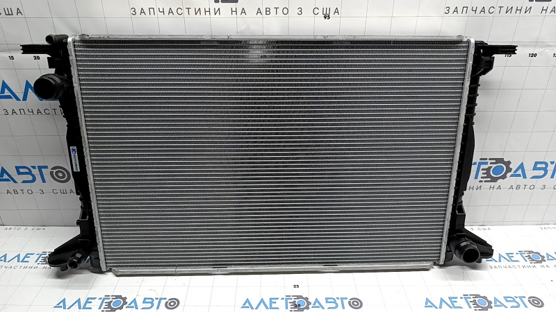 Радиатор охлаждения вода Audi Q7 16-26 3.0T