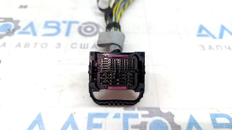 Фишка на блок ECU компьютер двигателя BMW X5 G05 19-22 3.0T черная, 40 пинов